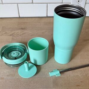 Brumate Resa 25oz Tumbler Mint